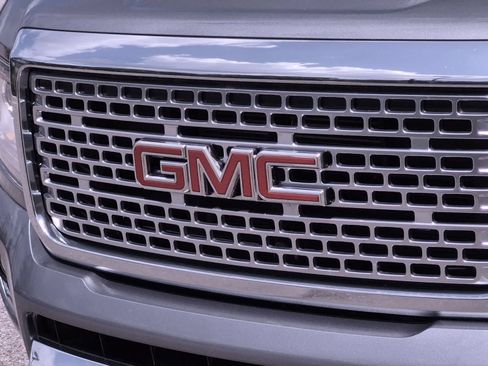 Used 2019 GMC Canyon Denali AWD/4WD image 12
