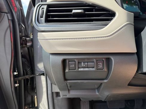 Used 2026 Subaru Forester Premium AWD/4WD image 23