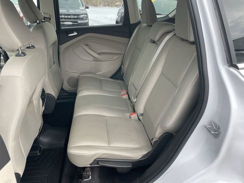 Used 2018 Ford Escape SE image 21