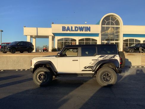 New 2025 Ford Bronco Raptor image 4