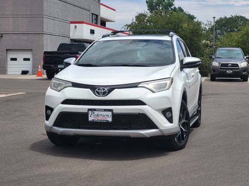 Used 2016 Toyota RAV4 SE AWD/4WD image 2