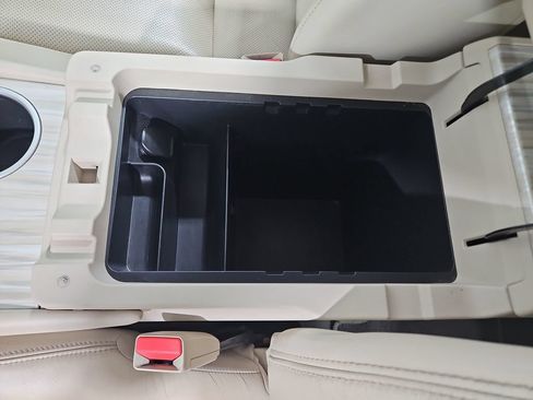 Used 2018 Nissan Murano Platinum FWD image 25