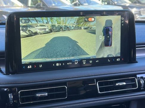 New 2026 Lincoln Aviator AWD image 19
