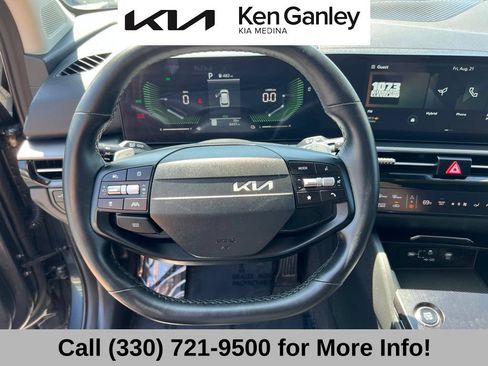 Certified 2026 Kia Sportage LX FWD image 32