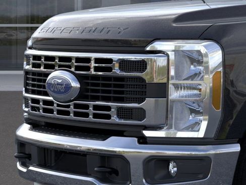 New 2026 Ford F350 XLT image 19