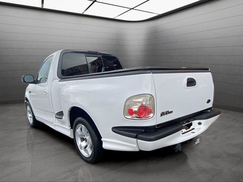 Used 2001 Ford F150 Lightning image 3