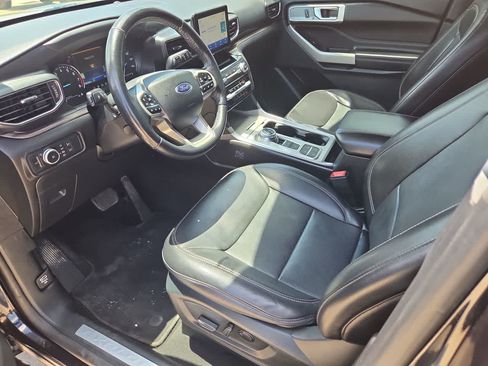 Used 2021 Ford Explorer Limited w/ Equipment Group 301A RWD image 10