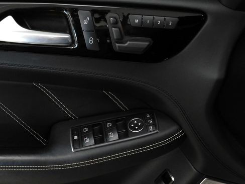 Used 2014 Mercedes-Benz ML 63 AMG 4MATIC image 22