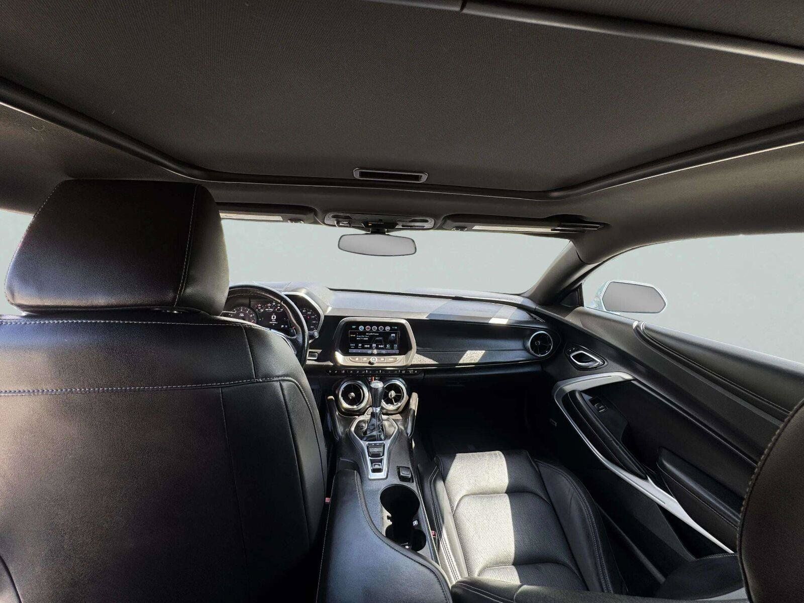 Used 2016 Chevrolet Camaro LT RWD image 31