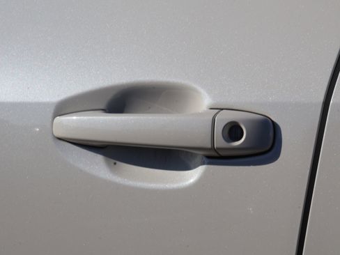 Used 2023 Subaru Outback Limited image 21