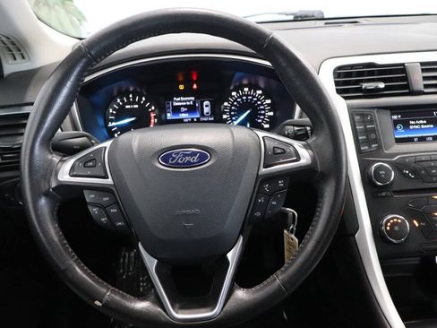 Used 2016 Ford Fusion SE w/ Equipment Group 201A FWD image 15