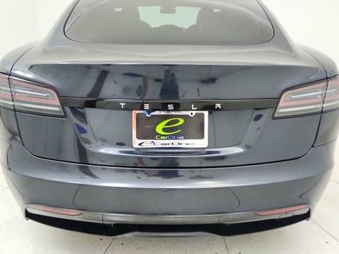 Used 2024 Tesla Model S image 12