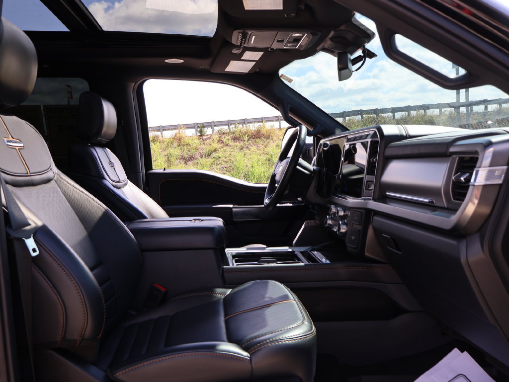 Certified 2024 Ford F250 Platinum AWD/4WD image 9