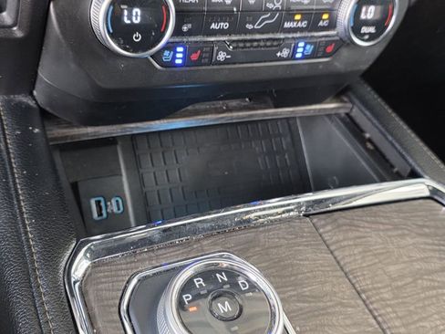 Used 2020 Ford Expedition Max Limited image 27