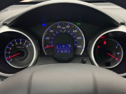 Used 2011 Honda Fit Sport image 18