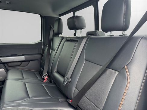 Certified 2025 Ford F250 Lariat w/ Chrome Package image 13