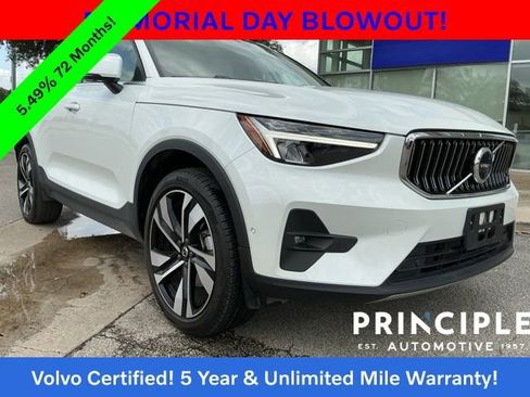 Certified 2023 Volvo XC40 B5 Plus w/ Protection Package Premier AWD/4WD image 1