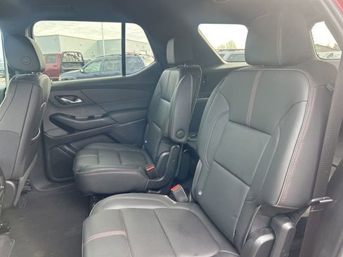 Used 2023 Chevrolet Traverse RS image 11