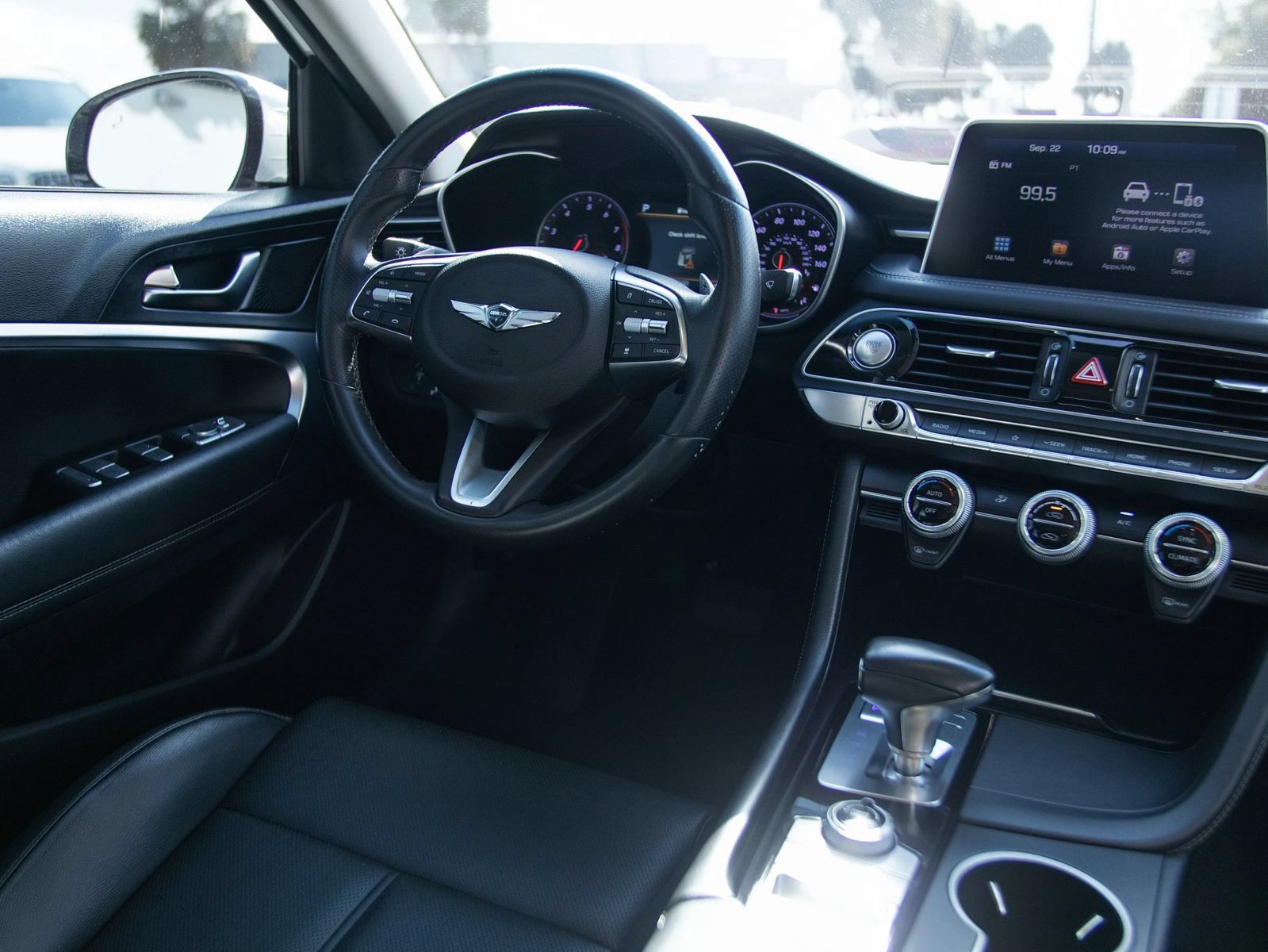 Used 2020 Genesis G70 2.0T RWD image 26