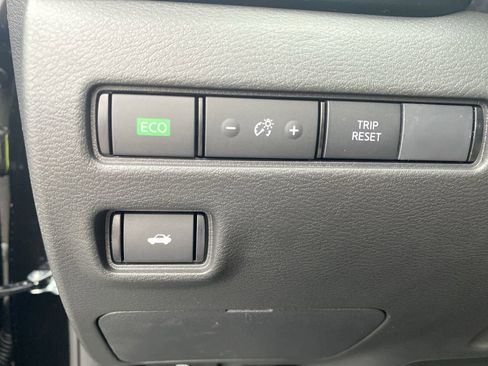 New 2025 Nissan Sentra SV w/ SV Premium Package image 23