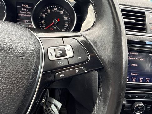 Used 2017 Volkswagen Jetta SEL FWD image 21