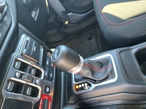 Used 2020 Jeep Wrangler Unlimited Rubicon w/ Quick Order Package 28Y Recon AWD/4WD image 16