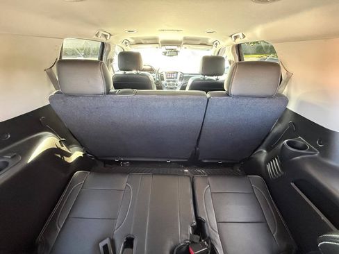 Used 2017 GMC Yukon SLE w/ Convenience Package AWD/4WD image 13