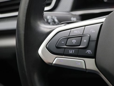 Used 2024 Volkswagen Atlas Cross Sport SEL R-Line AWD/4WD image 21