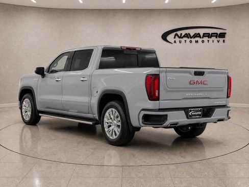Used 2025 GMC Sierra 1500 Denali AWD/4WD image 5