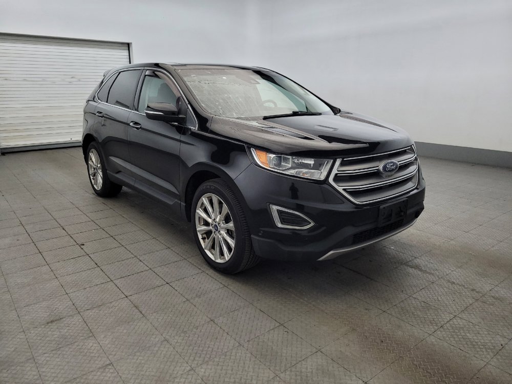 Used 2018 Ford Edge Titanium w/ Equipment Group 302A AWD/4WD image 13