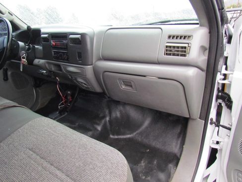 Used 2004 Ford F450 4x4 Crew Cab Super Duty image 16