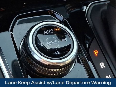 Used 2024 GMC Canyon AT4 w/ Canyon Safety Plus Package image 28