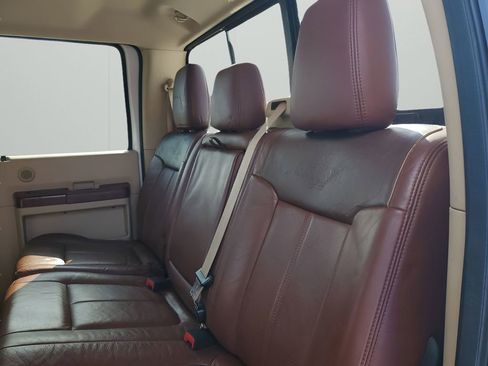 Used 2014 Ford F250 King Ranch w/ King Ranch w/Chrome Package image 18