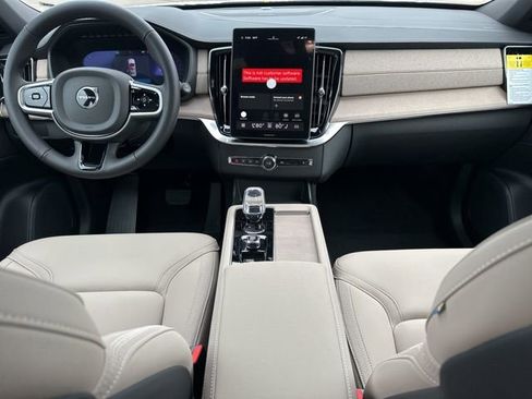 New 2026 Volvo XC90 B6 Plus w/ Protection Package Premier image 11