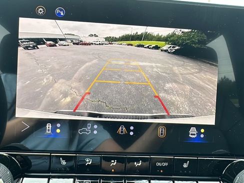 New 2025 Chevrolet Colorado LT w/ LT Convenience Package image 24