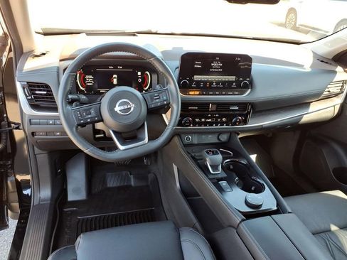Certified 2023 Nissan Rogue Platinum w/ Platinum Premium Package AWD/4WD image 7