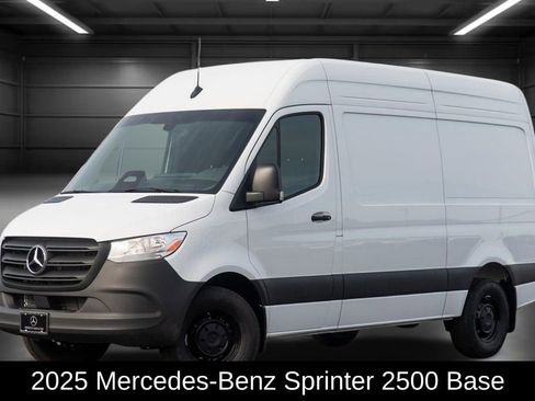 Used 2025 Mercedes-Benz Sprinter 2500 image 1