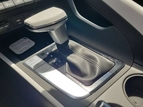 New 2026 Hyundai Elantra SEL Sport FWD image 16