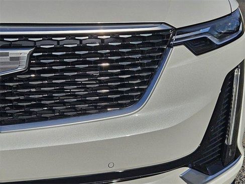 New 2025 Cadillac XT6 Premium Luxury w/ Technology Package image 10
