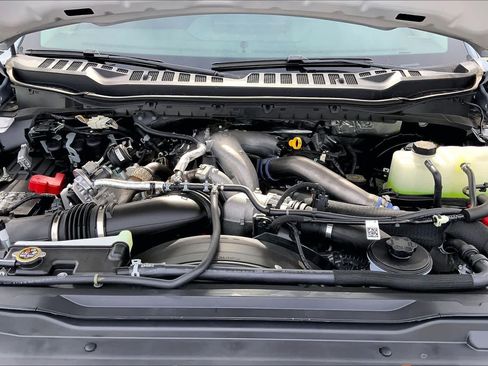 New 2026 Ford F250 Lariat w/ Black Appearance Package image 16