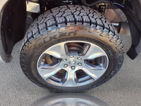 Used 2019 RAM 1500 Laramie image 35