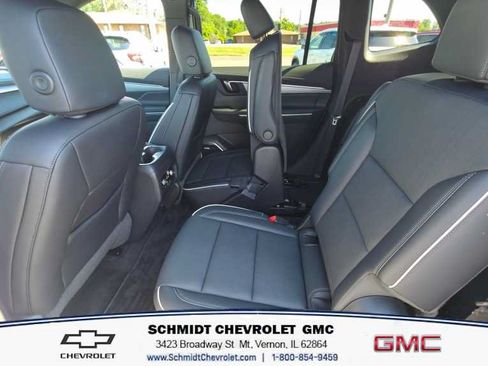 Used 2026 Buick Enclave Preferred FWD image 12