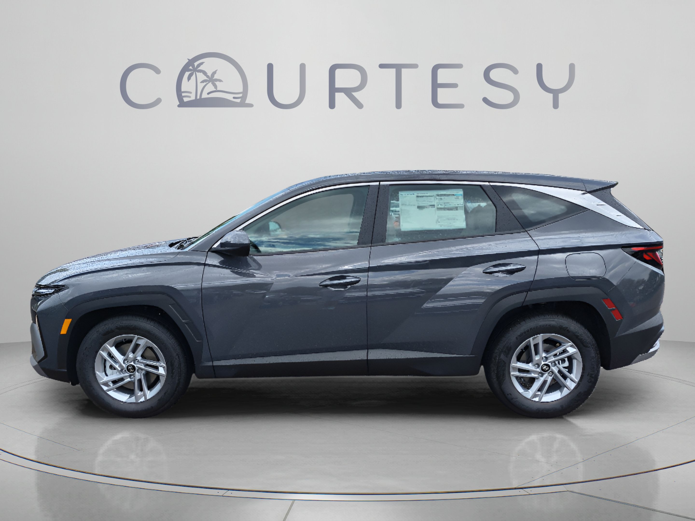 New 2026 Hyundai Tucson SE FWD image 2