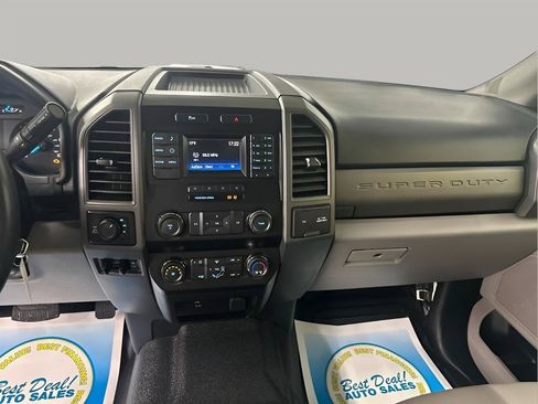 Used 2019 Ford F250 XL w/ XL Value Package AWD/4WD image 17