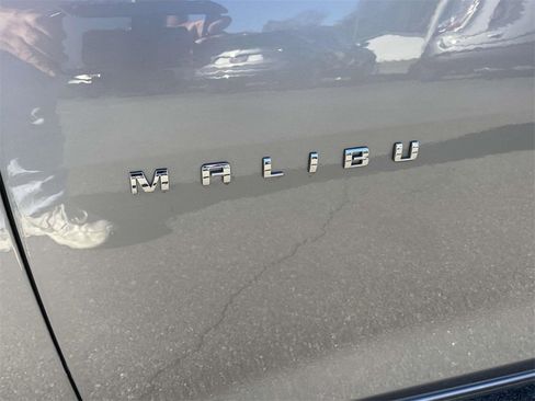 Used 2024 Chevrolet Malibu LT image 9