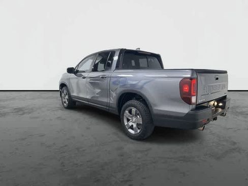 Certified 2025 Honda Ridgeline TrailSport image 9