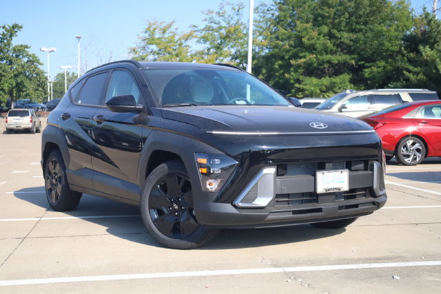 New 2027 Hyundai Kona SEL Sport FWD image 3