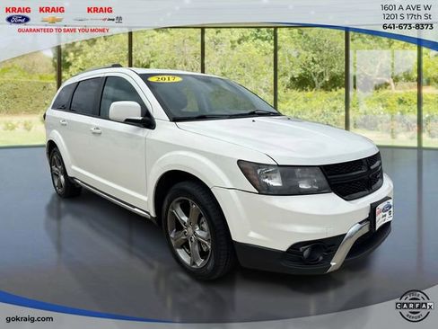 Used 2017 Dodge Journey Crossroad w/ Popular Equipment Group AWD/4WD image 3