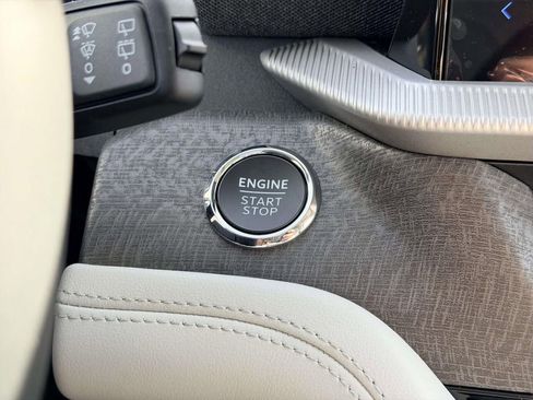 New 2026 Ford Explorer Platinum w/ LUX Leather Package image 8