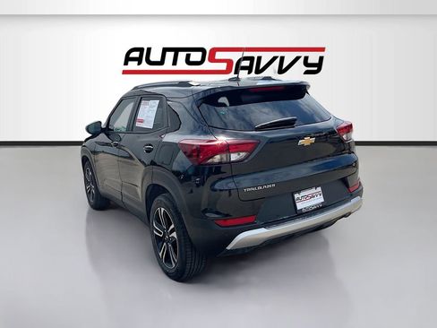 Used 2024 Chevrolet TrailBlazer LT w/ LT Cold Weather Package image 5